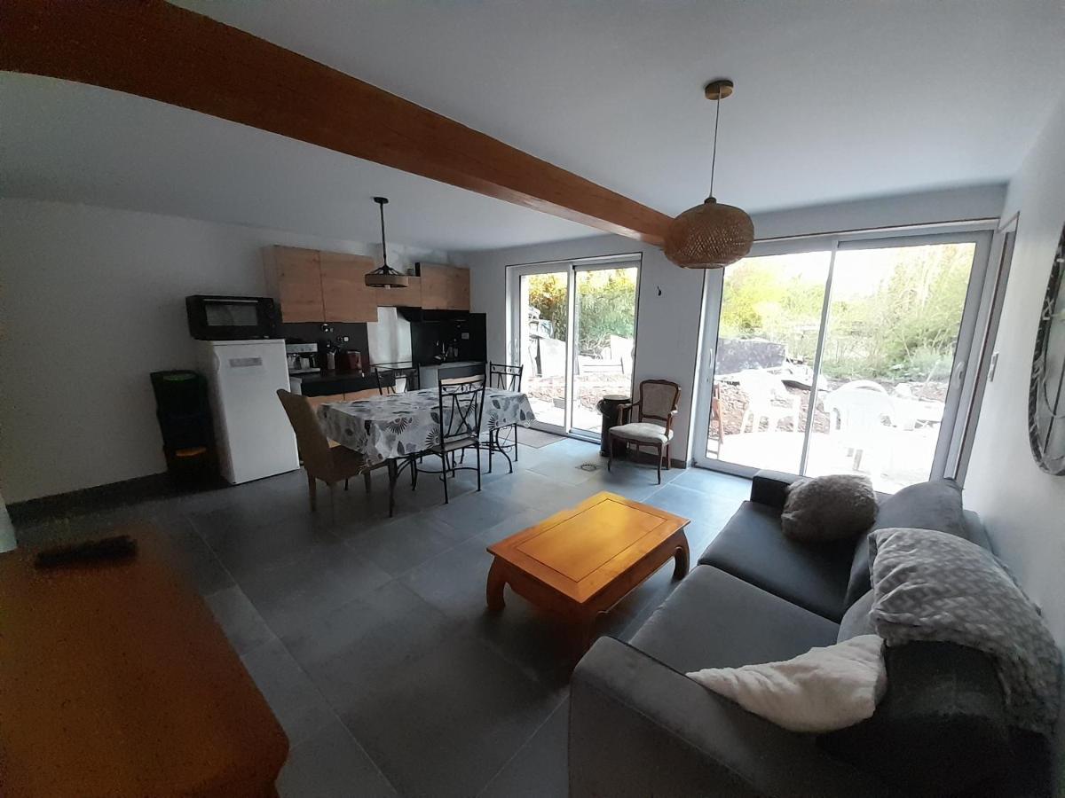 Appartement Sur Jardin Au Calme A Pernes 1 Chambre Exterior foto